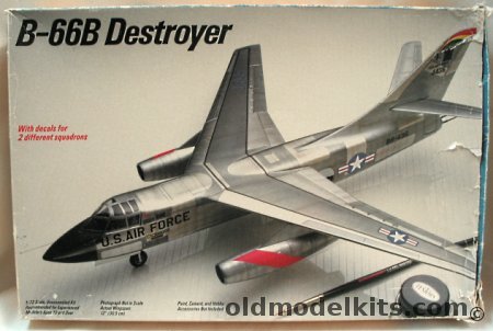 Testors 1/72 B-66B Destroyer - (A-3A Skywarrior), 677 plastic model kit